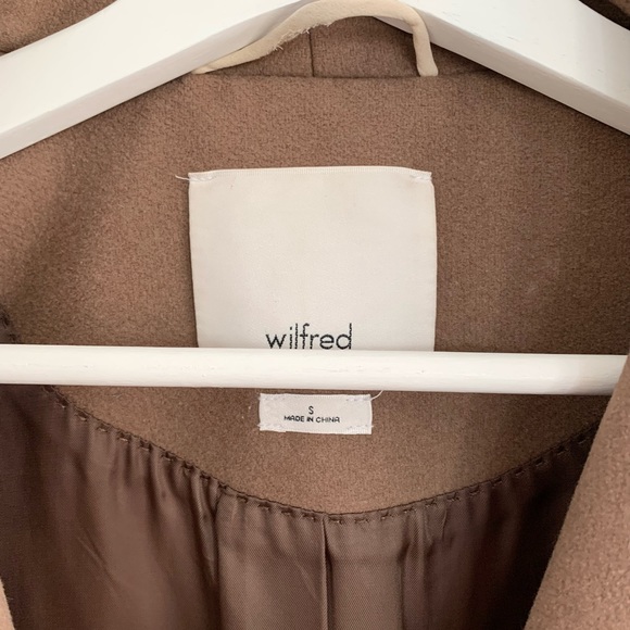 (SOLD) ARITZIA Wilfred Cocoon Coat in Taupe - Small - Picture 2 of 5